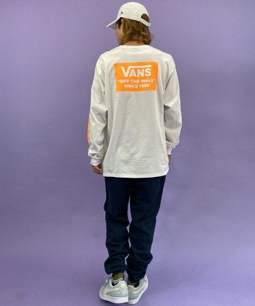 VANS（バンズ）の「VANS/バンズ ボックスロゴ　バックプリントロンT 121K1020400（Tシャツ/カットソー・メンズ・ホワイト/ブラック/ベージュ・S/M/L/XL）」の14枚目の写真