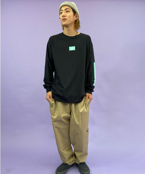 VANS（バンズ）の「VANS/バンズ ボックスロゴ　バックプリントロンT 121K1020400（Tシャツ/カットソー・メンズ・ホワイト/ブラック/ベージュ・S/M/L/XL）」の18枚目の写真