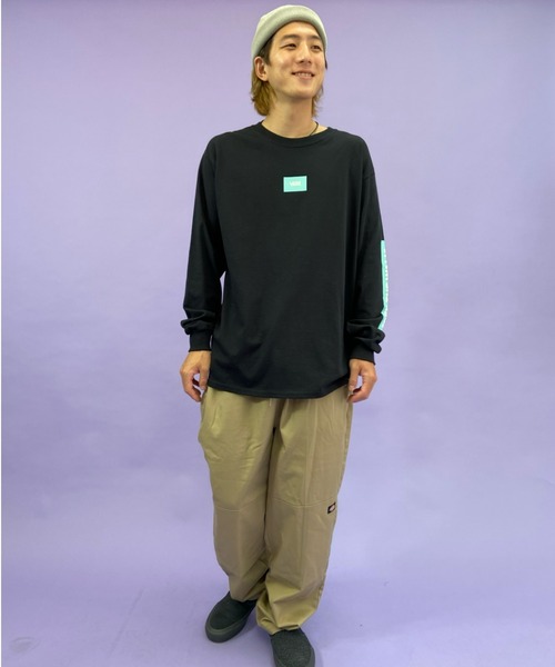 VANS（バンズ）の「VANS/バンズ ボックスロゴ　バックプリントロンT 121K1020400（Tシャツ/カットソー・メンズ・ホワイト/ブラック/ベージュ・S/M/L/XL）」の19枚目の写真