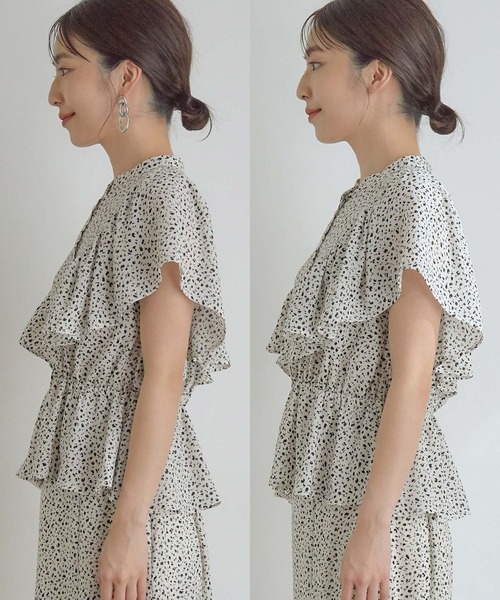 VIS（ビス）の「【セットアップ対応】【美短】フリルフレンチスリーブペプラムブラウス（シャツ/ブラウス・レディース・ブラック/ホワイト系その他/ブラック系その他・S/M）」の9枚目の写真