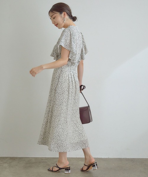 VIS（ビス）の「【セットアップ対応】【美短】フリルフレンチスリーブペプラムブラウス（シャツ/ブラウス・レディース・ブラック/ホワイト系その他/ブラック系その他・S/M）」の12枚目の写真