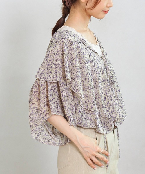 Crisp（クリスプ）の「フラワーラッフルブラウス（シャツ/ブラウス・レディース・ベージュ/ブラウン・FREE）」の14枚目の写真