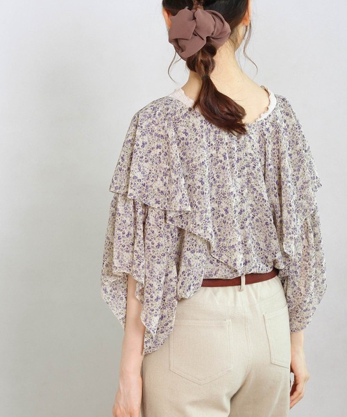 Crisp（クリスプ）の「フラワーラッフルブラウス（シャツ/ブラウス・レディース・ベージュ/ブラウン・FREE）」の10枚目の写真