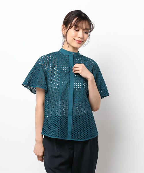 てる allureville コットンレースキリカエブラウス allureville（アルアバイル）の「コットンレースキリカエ