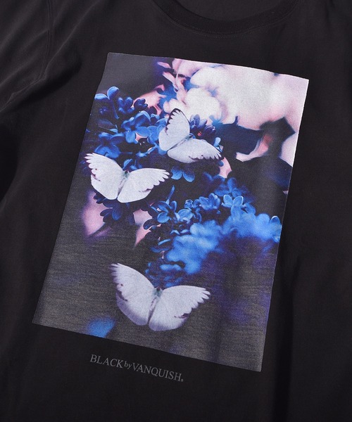 BLACK by VANQUISH(ブラックバイバンキッシュ)の「【BLACK by VANQUISH】ブラックバイバンキッシュ/フォトプリントクルーネック半袖Tシャツ(Tシャツ/カットソー・メンズ・ブラック/ホワイト・M/XL/L)」の6枚目の写真