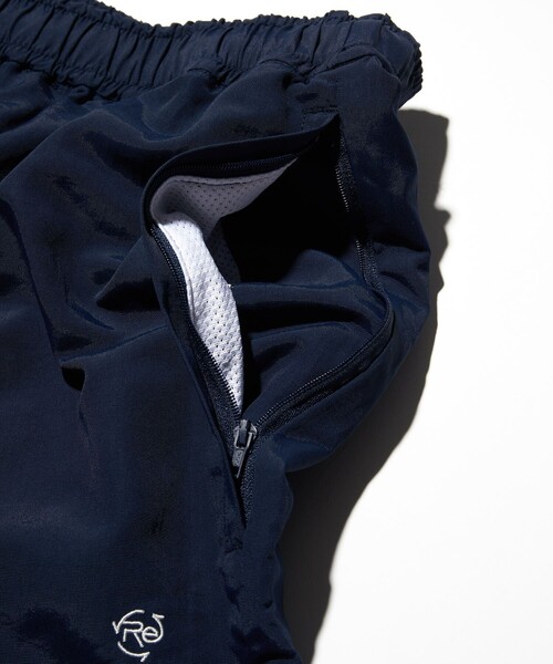 NAUTICA(ノーティカ)の「NAUTICA/ノーティカ Re-Nylon Gym Shorts/リサイクルナイロンスイムショーツ/ジムショーツ(その他パンツ・メンズ・ベージュ/イエロー/ブルー/パープル/グレー/ネイビー・LARGE/XX-LARGE/MEDIUM/X-LARGE)」の18枚目の写真