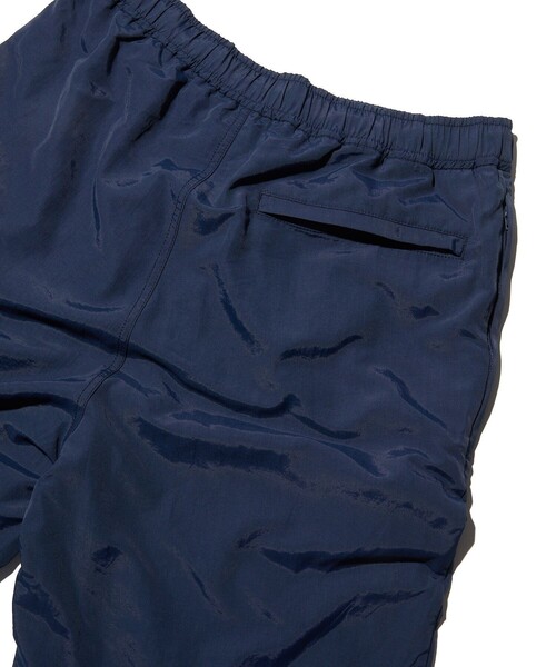 NAUTICA(ノーティカ)の「NAUTICA/ノーティカ Re-Nylon Gym Shorts/リサイクルナイロンスイムショーツ/ジムショーツ(その他パンツ・メンズ・ベージュ/イエロー/ブルー/パープル/グレー/ネイビー・LARGE/XX-LARGE/MEDIUM/X-LARGE)」の17枚目の写真