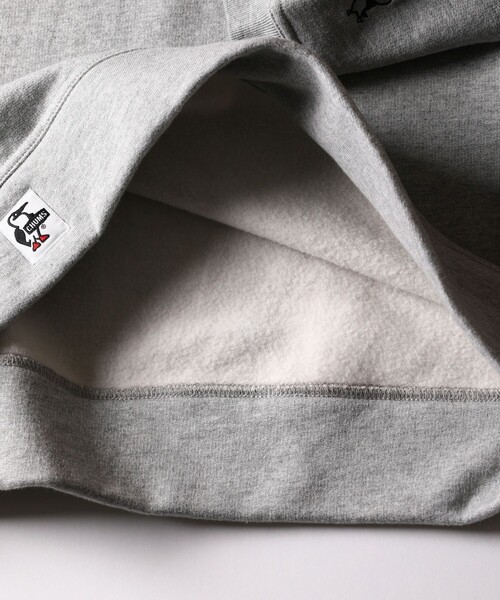 FREAK'S STORE（フリークスストア）の「WEB限定 CHUMS×FREAK'S STORE/チャムス 別注 ワンポイントロゴ 刺繍デザイン クルーネックスウェット/プルオーバー（スウェット・メンズ・ブラック/ヘザーグレー/ナチュラル/ネイビー・SMALL/MEDIUM/LARGE/X-LARGE）」の12枚目の写真