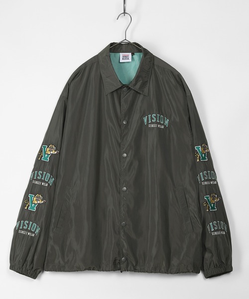 VISION STREET WEAR(ヴィジョンストリートウェア)の「【VISION STREET WEAR/ヴィジョンストリートウェア】袖刺繍 ワイドコーチジャケット(ブルゾン・メンズ・チャコールグレー/ブルー/グリーン/マスタード・M/L/XL)」の2枚目の写真