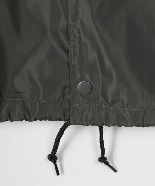 VISION STREET WEAR(ヴィジョンストリートウェア)の「【VISION STREET WEAR/ヴィジョンストリートウェア】袖刺繍 ワイドコーチジャケット(ブルゾン・メンズ・チャコールグレー/ブルー/グリーン/マスタード・M/L/XL)」の6枚目の写真