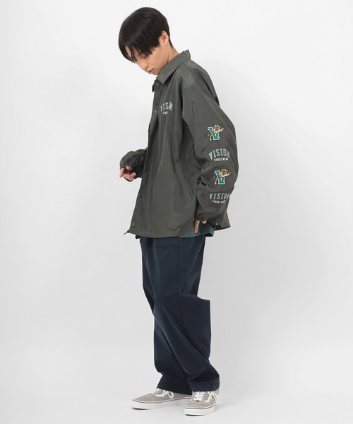 VISION STREET WEAR(ヴィジョンストリートウェア)の「【VISION STREET WEAR/ヴィジョンストリートウェア】袖刺繍 ワイドコーチジャケット(ブルゾン・メンズ・チャコールグレー/ブルー/グリーン/マスタード・M/L/XL)」の7枚目の写真