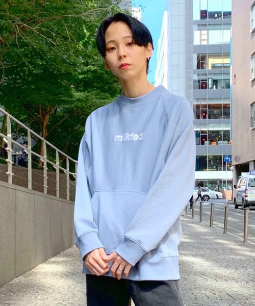 MILKFED.（ミルクフェド）の「FRONT LOGO SWEAT TOP（スウェット・レディース・ブラック/ライトブルー/ライトパープル/ベージュ/オフホワイト/ネイビー・ONE SIZE）」の4枚目の写真