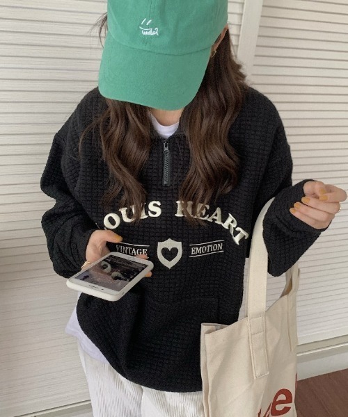 MANGROVE(マングローブ)の「ロゴ刺繍ハーフジップワッフルプルオーバー(Tシャツ/カットソー・レディース・ホワイト/ブラック・FREE)」の2枚目の写真