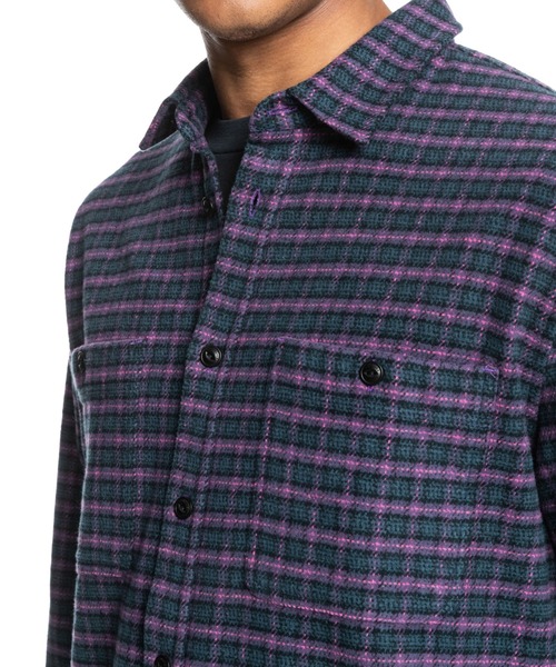 Quiksilver（クイックシルバー）の「INTREPIDE EXPLORER L/クイックシルバー長袖シャツ（シャツ/ブラウス・メンズ・ブラック/ブルー・MEDIUM/LARGE/SMALL）」の5枚目の写真