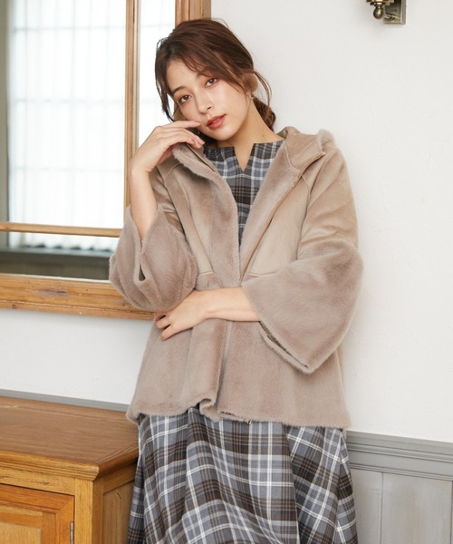 Rewde（ルゥデ）の「フェイクムートン（1R24-8212225）（ムートンコート・レディース・ベージュ/モカ・M）」の16枚目の写真