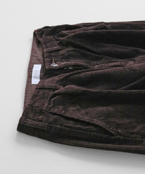 SETTO（セット）の「UNE PANTS：ワイドタックパンツ（その他パンツ・メンズ・ベージュ/ダークブラウン/アイボリー・L/XS/M/S）」の9枚目の写真