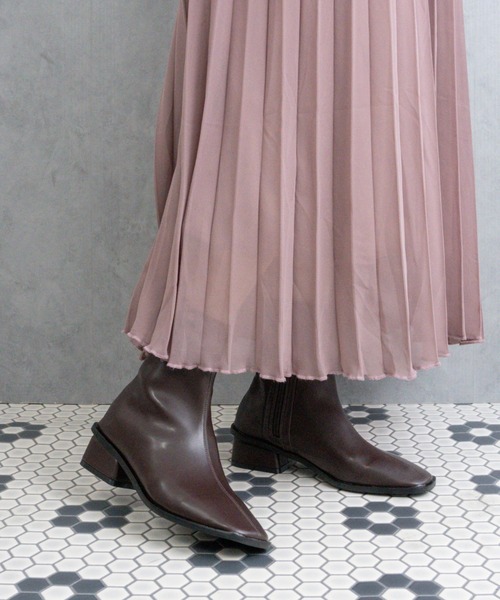 Fabby fabby(ファビィーファビィー)の「ストレッチショートブーツ(ブーツ・レディース・ブラック/ブラウン/オフホワイト・MEDIUM/LARGE/SMALL)」の15枚目の写真