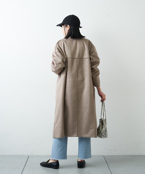 LOUNGEDRESS(ラウンジドレス)の「【odore/オドル】リバーシブルムートンコート(ムートンコート・レディース・チャコールグレー/アイボリー・FREE)」の7枚目の写真