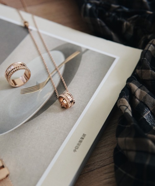 Daniel Wellington(ダニエルウェリントン)の「ELEVATION NECKLACE 万華鏡(ネックレス・レディース・シルバー/ピンクゴールド/イエローゴールド・ONE SIZE)」の18枚目の写真