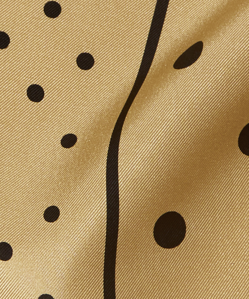 manipuri(マニプリ)の「【manipuri】ジオメドットスカーフ(バンダナ/スカーフ・レディース・ブラック/ベージュ・フリー)」の6枚目の写真