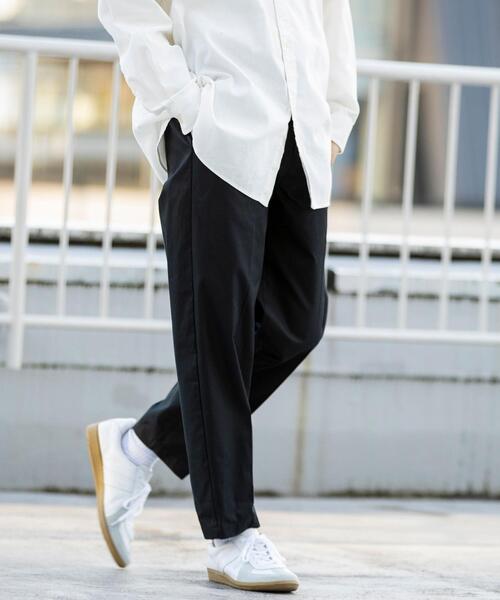 coen（コーエン）の「ギャバタックテーパーイージードパンツ（その他パンツ・メンズ・ブラック/ベージュ・SMALL/MEDIUM/LARGE/X-LARGE）」の2枚目の写真