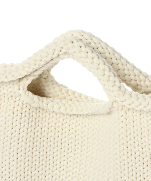 LEPSIM(レプシィム)の「ニットスクエアBAG 257161(トートバッグ・レディース・ブラック/イエロー/ブルー/アイボリー・ONE SIZE)」の12枚目の写真