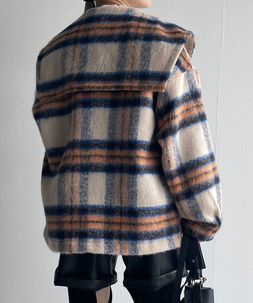 w closet(ダブルクローゼット)の「セーラーカラーショートコート(ピーコート・レディース・アイボリー/パープル・FREE)」の12枚目の写真