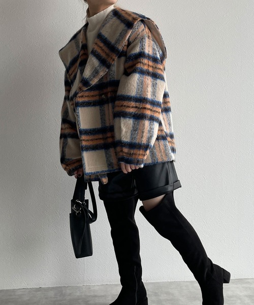 w closet(ダブルクローゼット)の「セーラーカラーショートコート(ピーコート・レディース・アイボリー/パープル・FREE)」の9枚目の写真