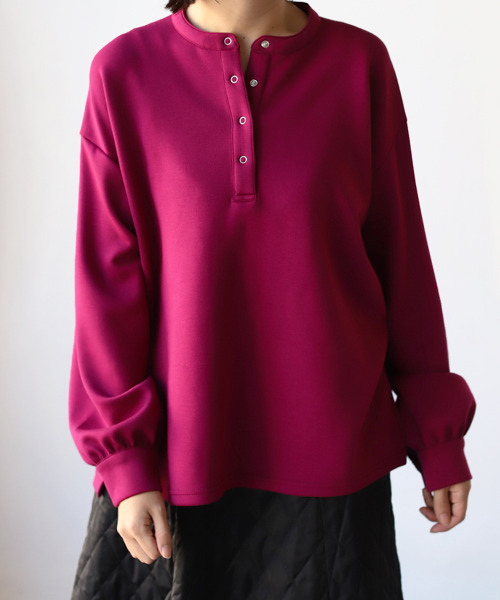 REAL CUBE(リアルキューブ)の「バックフリルプルオーバー(Tシャツ/カットソー・レディース・ブラック/グレイッシュベージュ/ブラウン/グリーン/バイオレット・M)」の5枚目の写真