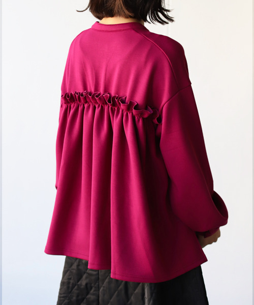 REAL CUBE(リアルキューブ)の「バックフリルプルオーバー(Tシャツ/カットソー・レディース・ブラック/グレイッシュベージュ/ブラウン/グリーン/バイオレット・M)」の14枚目の写真