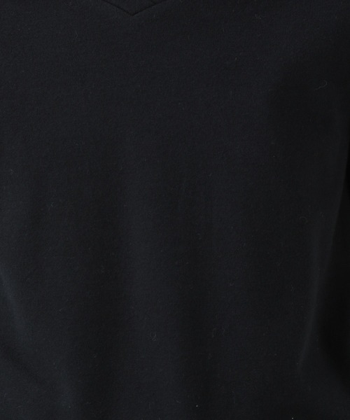 BAYFLOW(ベイフロー)の「ストレッチスムースVネックT(Tシャツ/カットソー・レディース・その他1/オフホワイト/ベージュ/その他2/ブラック・LARGE/MEDIUM/SMALL)」の15枚目の写真