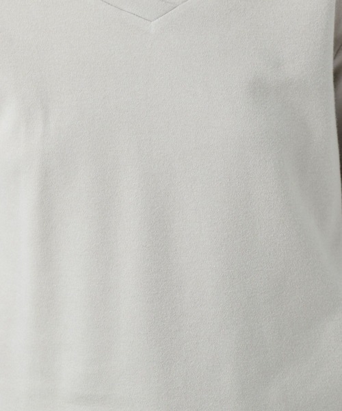 BAYFLOW(ベイフロー)の「ストレッチスムースVネックT(Tシャツ/カットソー・レディース・その他1/オフホワイト/ベージュ/その他2/ブラック・LARGE/MEDIUM/SMALL)」の18枚目の写真