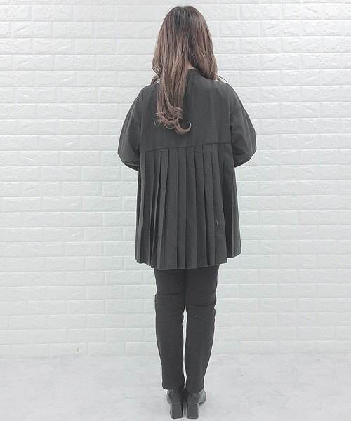 Lace Ladies(レースレディース)の「バンドカラー プリーツ切替 長袖 シャツ(シャツ/ブラウス・レディース・グレイッシュベージュ/ホワイト/ブラック・M/L)」の17枚目の写真