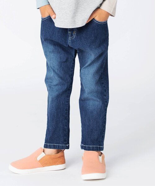 BREEZE(ブリーズ)の「/すぽ軽すっきりテーパードパンツ_ストレッチ 10分丈(その他パンツ・キッズ・ベージュ/ブラック/ブルー/インディゴブルー/オフホワイト/レッド・120/110/150/90/140/130/100)」の1枚目の写真