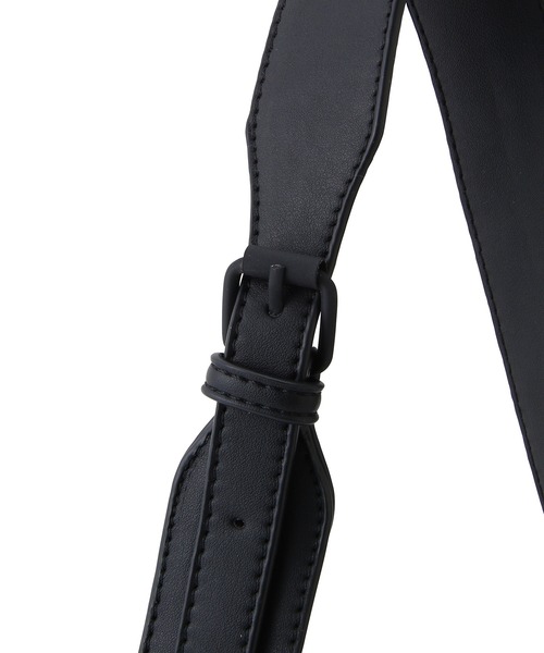 HVISK（ヴィスク）の「【HVISK】CAYMAN POCKET（ショルダーバッグ・レディース・ダークグリーン・FREE）」の13枚目の写真