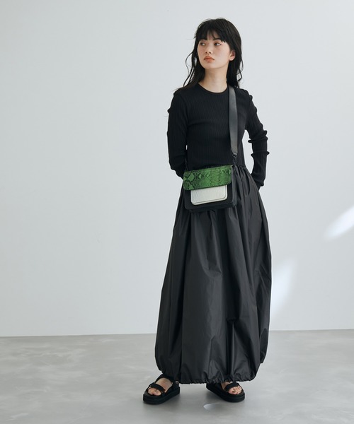 HVISK（ヴィスク）の「【HVISK】CAYMAN POCKET（ショルダーバッグ・レディース・ダークグリーン・FREE）」の4枚目の写真