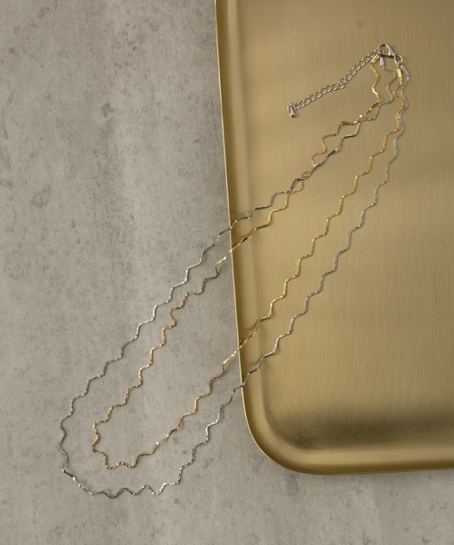 COLOR TOKYO ACCESSORIES(カラートウキョウアクセサリー)の「ぎざぎざバイカラー2連ロングネックレス(ネックレス・レディース・シルバー/ゴールド・FREE)」の19枚目の写真