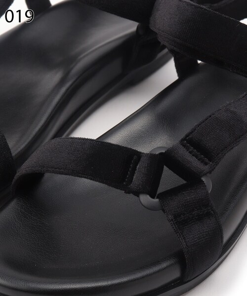 INDIVI(インディヴィ)の「◆ベロアスポーツサンダル(サンダル・レディース・ブラック系/ベージュ系その他3/ブラック・35/45/25)」の15枚目の写真