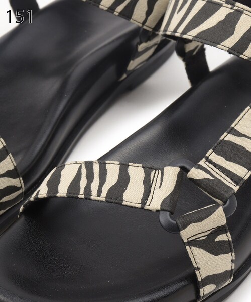 INDIVI(インディヴィ)の「◆ベロアスポーツサンダル(サンダル・レディース・ブラック系/ベージュ系その他3/ブラック・35/45/25)」の16枚目の写真