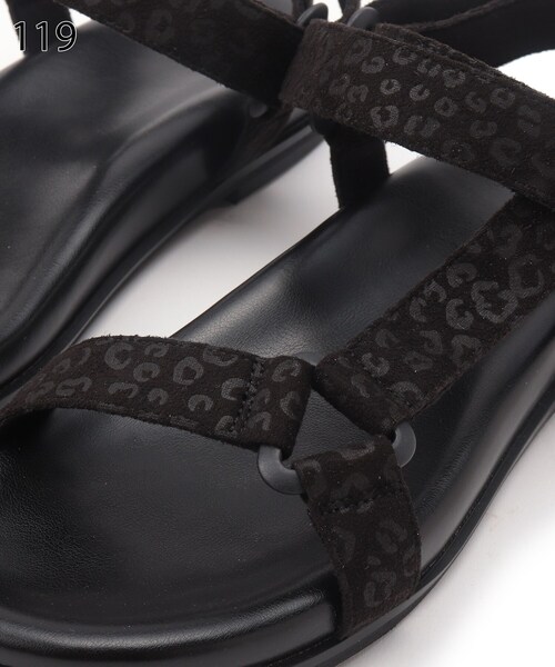 INDIVI(インディヴィ)の「◆ベロアスポーツサンダル(サンダル・レディース・ブラック系/ベージュ系その他3/ブラック・35/45/25)」の17枚目の写真