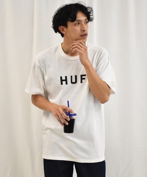 SPENDY'S Store（スペンディーズストア）の「<HUF/ハフ>ロゴ半袖Tシャツ（Tシャツ/カットソー・メンズ・ブラック/チャコールグレー/グレー/ホワイト・M/XL/L）」の2枚目の写真