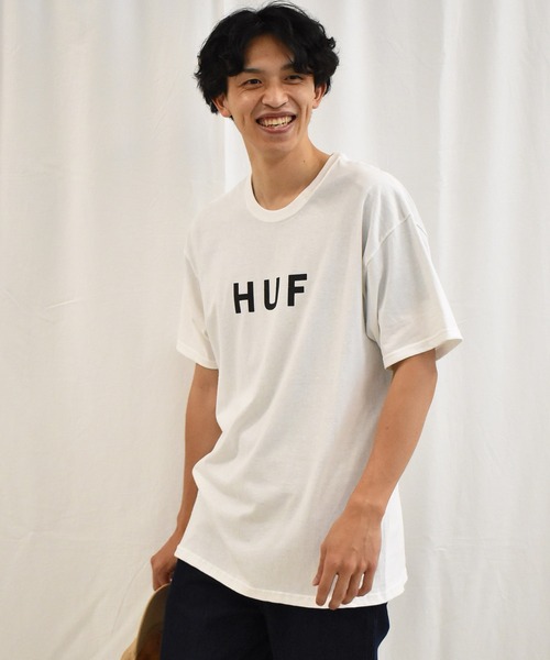 SPENDY'S Store（スペンディーズストア）の「<HUF/ハフ>ロゴ半袖Tシャツ（Tシャツ/カットソー・メンズ・ブラック/チャコールグレー/グレー/ホワイト・M/XL/L）」の7枚目の写真
