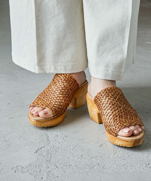Fashion Letter（ファッションレター）の「日本製メッシュデザインサンダル 痛くないサンダル（サンダル・レディース・ダークブラウン/ベージュ/キャメル・LL/S/M/L）」の7枚目の写真