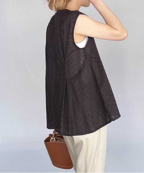PICCIN(ピッチン)の「エンブロイダリーペプラムブラウス(シャツ/ブラウス・レディース・チャコールグレー/オフホワイト/オレンジ/グリーン・M)」の12枚目の写真
