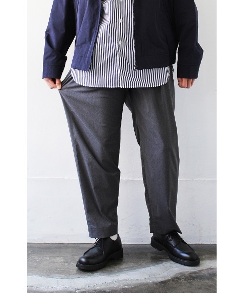 A VONTADE（アボンタージ）の「【A VONTADE】ア ボンタージ/ Comfort Wide Easy Trousers（スラックス・メンズ・チャコールグレー/ブラック/オリーブ・SMALL/MEDIUM/LARGE）」の5枚目の写真