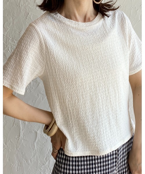 She's Closet(シーズクローゼット)の「ふくれジャガードクルーネックコンパクト半袖プルオーバートップス(Tシャツ/カットソー・レディース・グリーン/ブラック/アイボリー・FREE)」の10枚目の写真