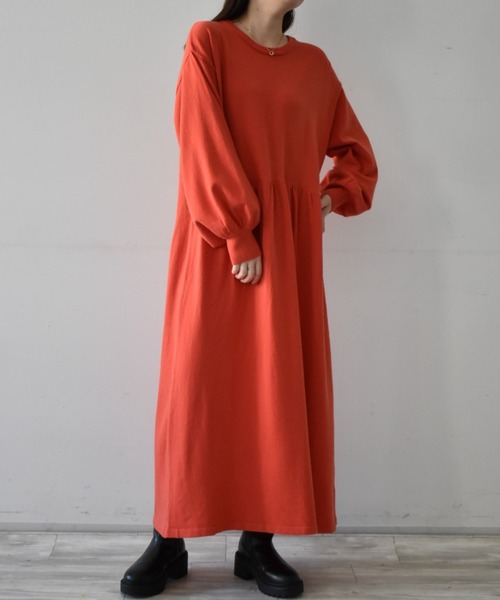RANAN（ラナン）の「［アンチピリング］クルーネックニットフレアロングワンピース（ワンピース・レディース・ブラック/アイボリー/オレンジ系その他・LL/M/L）」の11枚目の写真