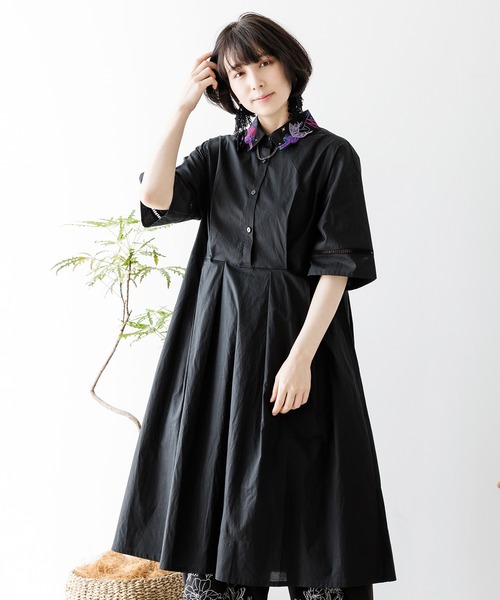 iS ScoLar（イズスカラー）の「522060：空中ブランコ襟刺繍