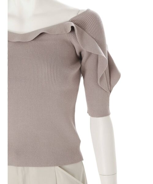 MERCURYDUO（マーキュリーデュオ）の「2WAYデザインラッフルニット（ニット/セーター・レディース・オフホワイト/ブラック/ベージュ/ダークブラウン・FREE）」の17枚目の写真