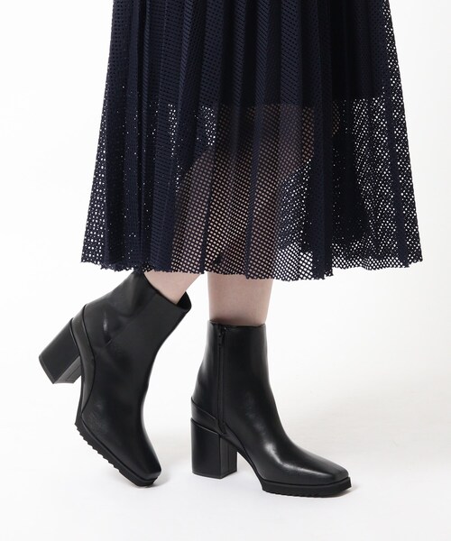 ESPERANZA(エスペランサ)の「ソフトスクエアトゥワークソールショートブーツ(ブーツ・レディース・ブラック/ブラウン系/アイボリー・M/S/LL/L)」の15枚目の写真